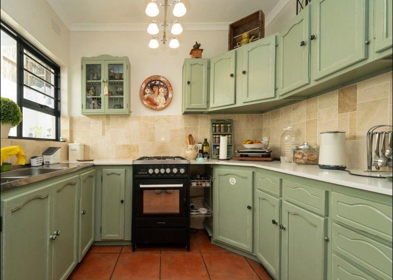 7 Bedroom Property for Sale in Fish Hoek Western Cape